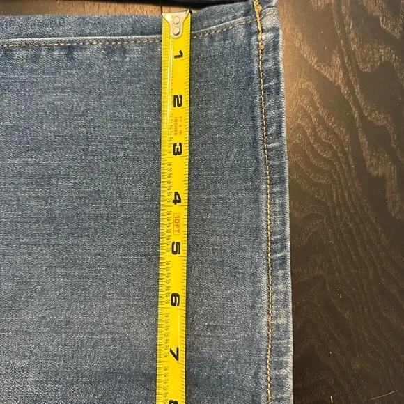 Loft cropped jeans Size 10 - Picture 6 of 7